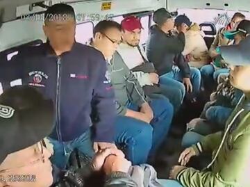 Captan asalto a pasajeros de una combi y presunta extorsión a chofer