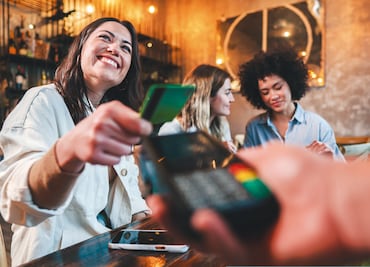 Firmas financieras y de pagos amplían en México aceptación de tarjetas internacionales