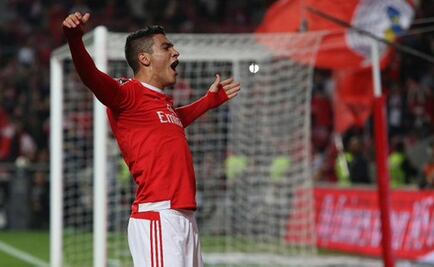 Raúl Jiménez le da triunfo al Benfica