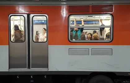 El metro de la CDMX inaugura la red Wi-Fi en línea 1