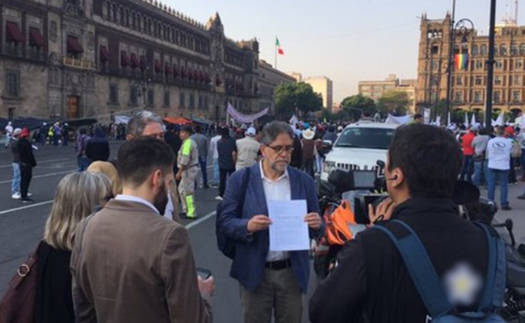 Esta mañana, investigadores acudieron a Palacio Nacional. Foto: Twitter