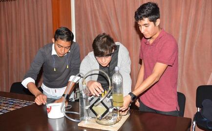 Estudiantes mexicanos transforman agua en combustible
