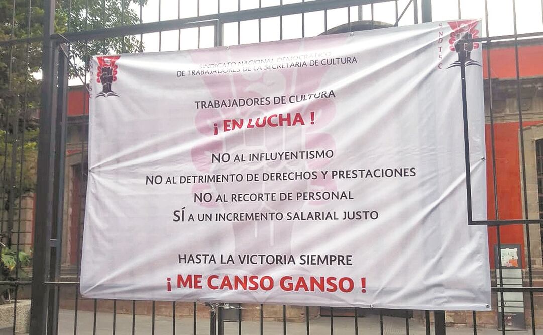 Protesta del SNDTSC en la Biblioteca de México, en junio de 2019. Foto: ARCHIVO EL UNIVERSAL