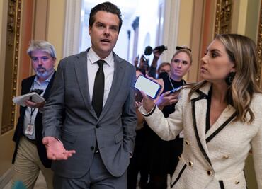 Líder republicano de la Cámara Baja se opone a liberar informe sobre Gaetz; senadores exigen ver documento