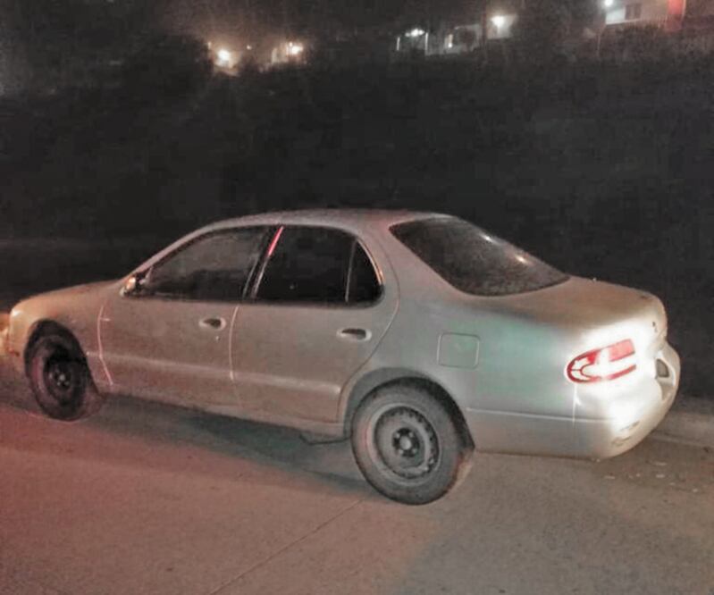 El momento. Isaí Lara conducía su vehículo cuando observó la persecusión e intentó colaborar con la policía. ESPECIAL