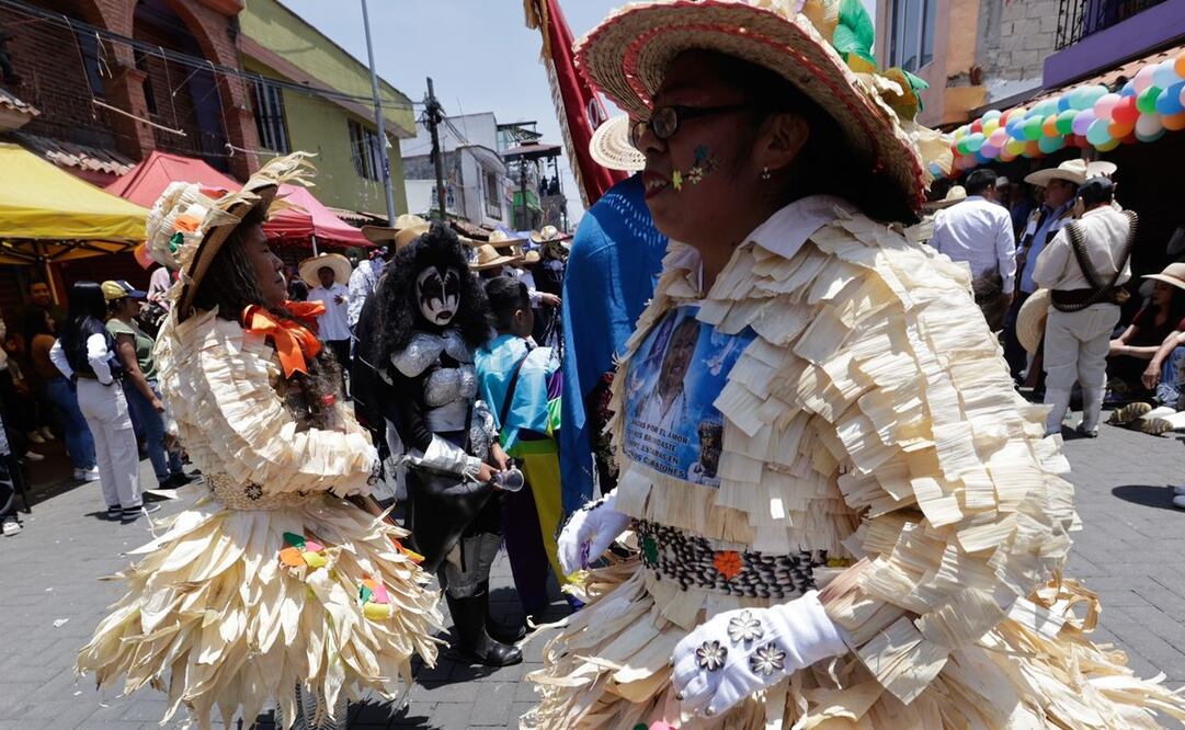 En Metepec, se realizó la tradición por la temporada de lluvia en el Paseo de la Agricultura en honor a San Isidro Labrador. Foto: Jorge Alvarado
