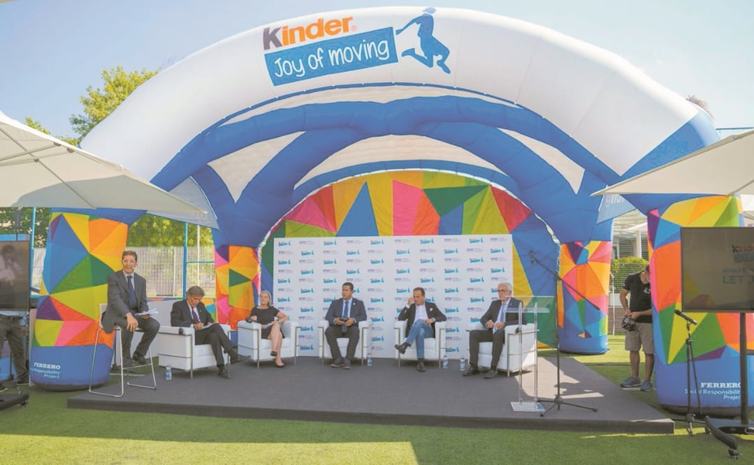 El gobernador expresó a los directivos de Grupo Ferrero la importancia de que se establezca el programa Joy of Moving. Foto: Especial