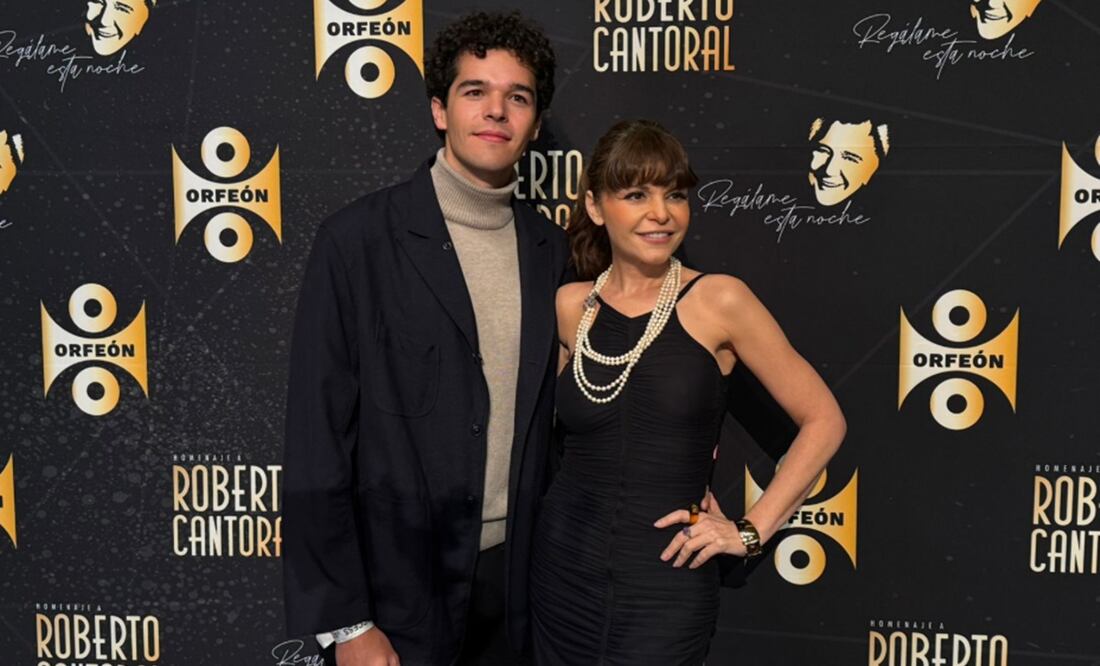 Itatí Cantoral con su hijo Roberto en la presentación del disco “Regálame esta noche”, un homenaje a Roberto Cantoral.
Foto: César Gonzáles/ EL UNIVERSAL.