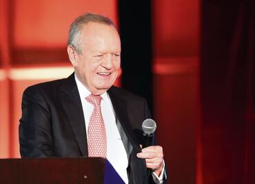 Alerta Roberto Hernández sobre “propuestas populistas”