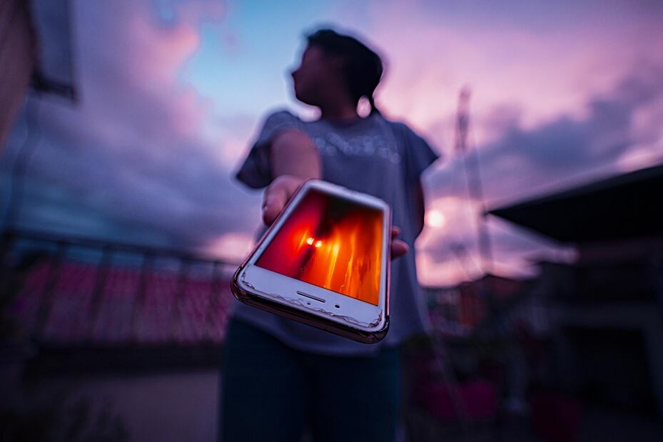 El síndrome de la "vibración fantasma" puede ocurrir por el uso excesivo del celular. Foto: Pixabay