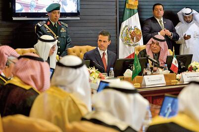 Pide Peña atender caída del petróleo