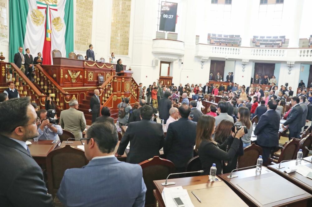 La Asamblea L egislativa llevará a cabo una revisión rápida y exhaustiva de la redacción final de la Carta Magna local, prevé el diputado Juan Gabriel Corchado (ARCHIVO EL UNIVERSAL)