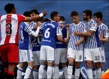 Héctor Moreno, titular en goleada de la Real Sociedad