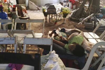 Aviones de la Fuerza Aérea Mexicana llevan víveres a Oaxaca 