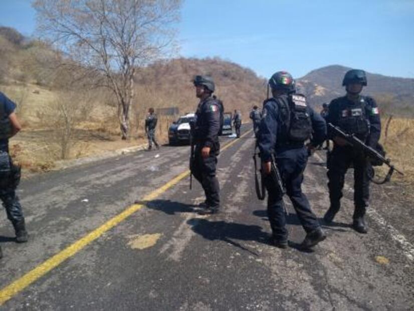 Grupo armado embosca a elementos de la Gendarmería en Guerrero