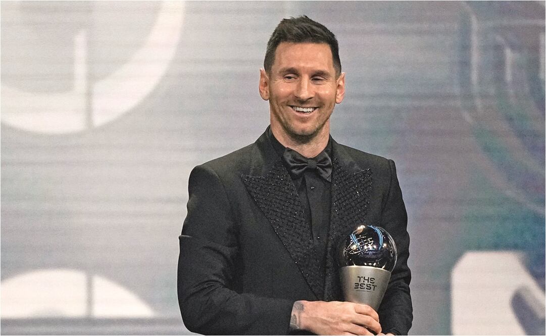 FOTO: AP - Messi en la premiación de la FIFA