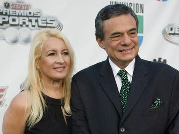 Las tres mujeres en la vida de José José