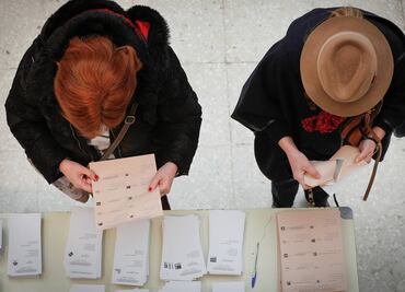 Reportan baja participación durante elecciones en España