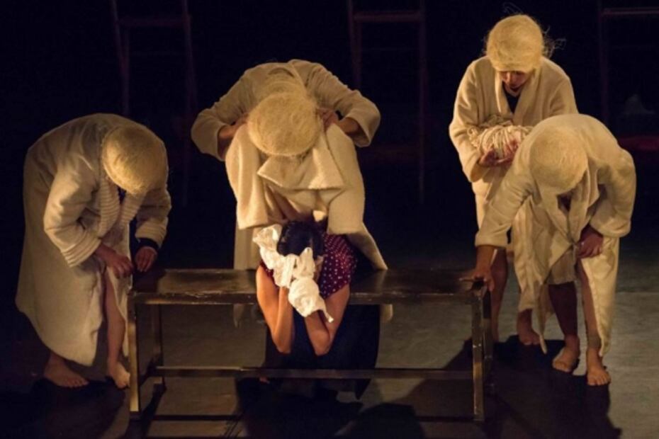 Crea Contradanza una obra para las abuelas, el puente entre el pasado y el presente