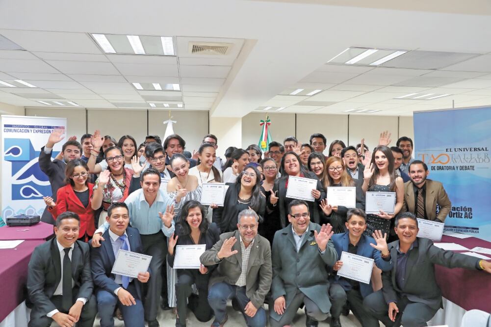 Expertos en Oratoria le enseñaron a los 16 finalistas del certamen de EL UNIVERSAL y 50 jóvenes invitados estrategias sobre cómo mejorar sus técnicas al momento de emitir un mensaje. Foto/JUAN BOITES. EL UNIVERSAL