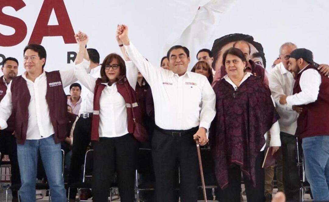 Miguel Barbosa inició su campaña acompañado de los dirigentes nacionales de Morena, PT y PVEM. Foto: tomada de Twitter @mario_delgado