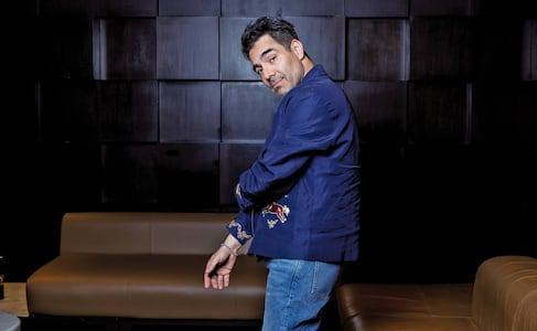 Omar Chaparro se mete hasta la rodilla en el cine