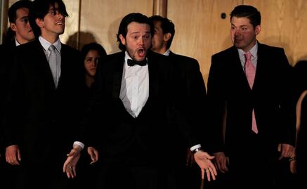 Arturo Chacón engalana 19 aniversario de la SIVAM