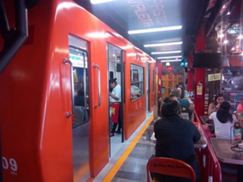 Don Pastor, una taquería con temática de metro