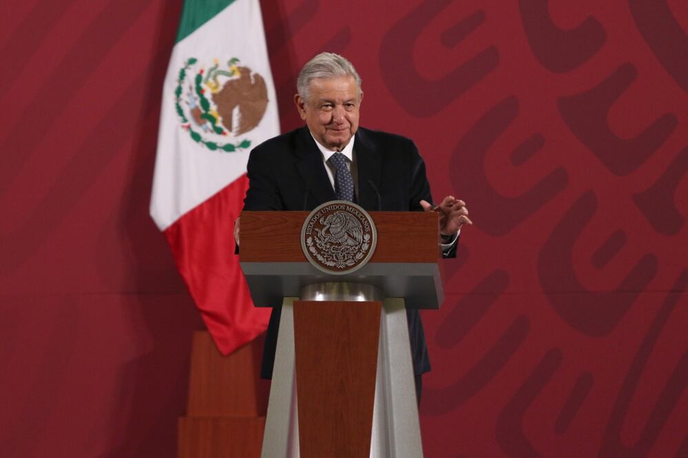 Asegura AMLO que su gobierno “no espía” a sus opositores