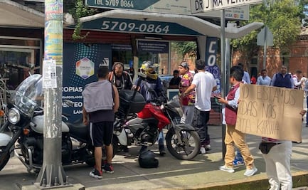 Colectivo feminista bloquea Río de la Loza para exigir investigación por presunto abuso sexual a menor de edad; se registra riña con motociclista