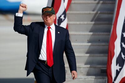 Trump acusa a Clinton de "cerrar los ojos" ante abusos en Cuba