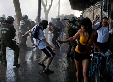 Gobierno confirma 22 muertos por protestas en Chile