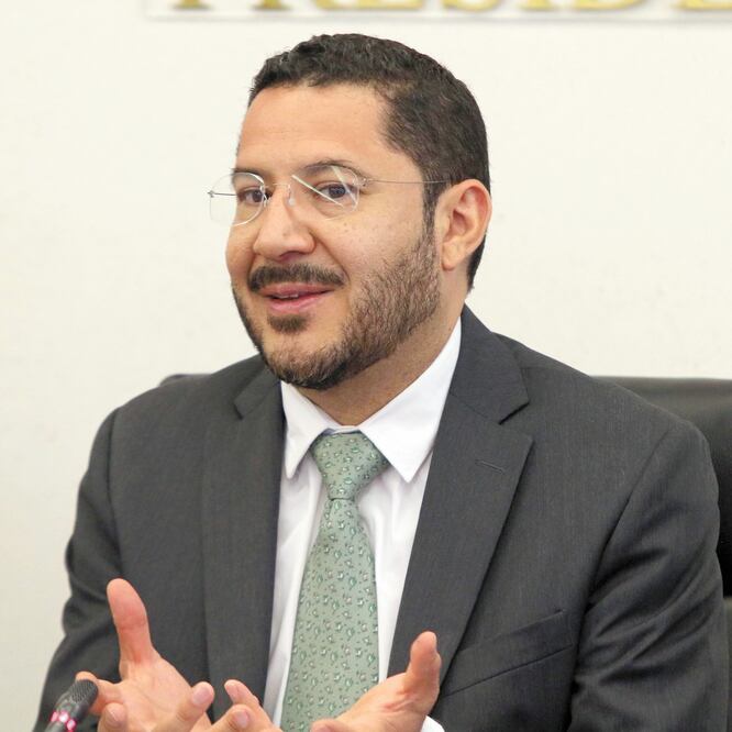 Martí Batres aseguró que muchos senadores de Morena y otras fracciones le han dado su respaldo para que siga presidiendo el Senado. CARLOS MEJÍA. EL UNIVERSAL