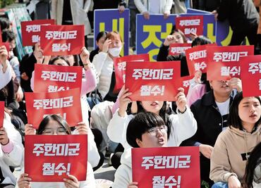 Kim y Trump abren la puerta a otra cumbre