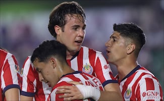 Chivas exporta a uno de sus delanteros a equipo de Colombia que es propiedad de Carlos Vives