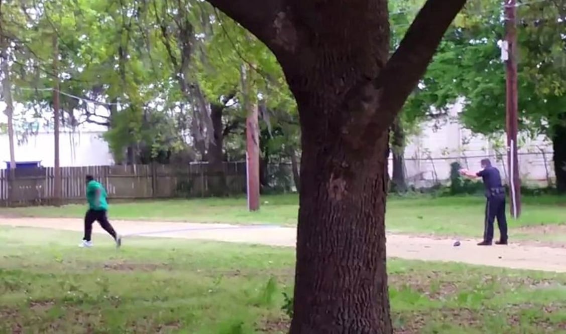 Las imágenes grabadas en un teléfono móvil por Feiden Santana han sido vitales para que las autoridades actuaran contra Slager Foto: AP