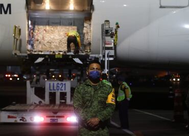 Llega a México segundo cargamento con insumos procedente de China