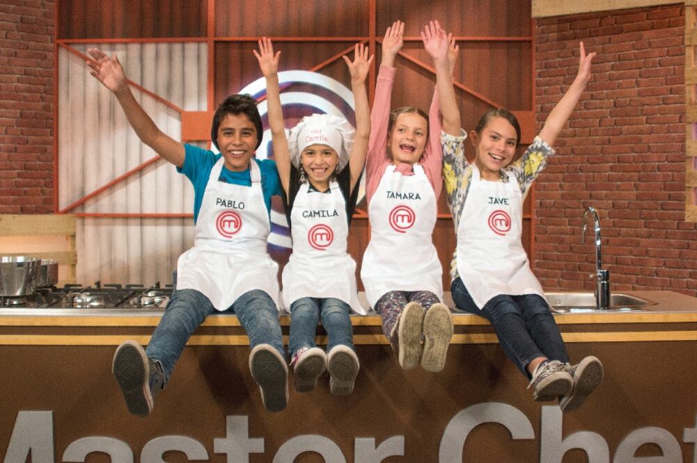 Los cuatro coinciden en que Master Chef les ha enseñado que las metas se alcanzan con esfuerzo. “No somos niños que intentan cumplir su sueño, somos niños que lo hemos logrado”, resume Jave (FERNANDO OLMEDO. EL UNIVERSAL)