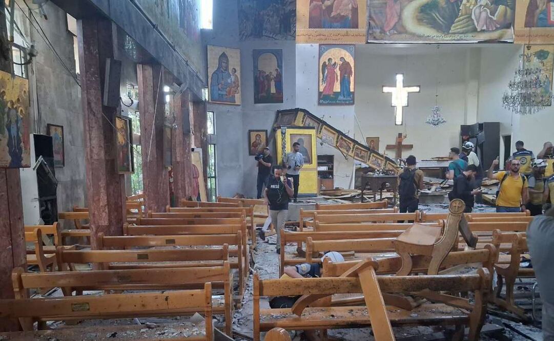 Iglesia Mar Elías después de que una persona disparara y detonara un chaleco explosivo. Foto: X @AlertaMundoNews