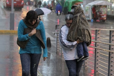 Pronostican domingo lluvioso en CDMX y Edomex