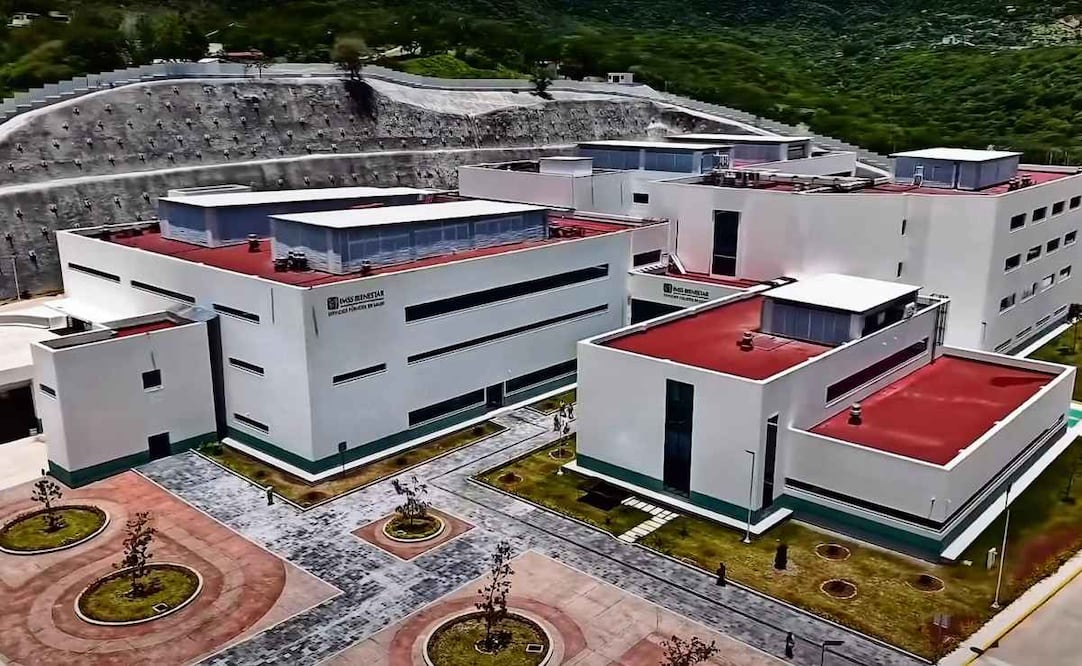 TOMADA DE VIDEO
El Hospital General de Tlapa IMSS-Bienestar fue concebido como un nosocomio de tercer nivel; sin embargo, no puede atender a pacientes graves porque no cuenta con el personal adecuado. Foto: Tomada de video