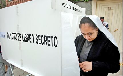 Se reúne TEPJF con misión de la OEA que vigilará elecciones del 6 de junio