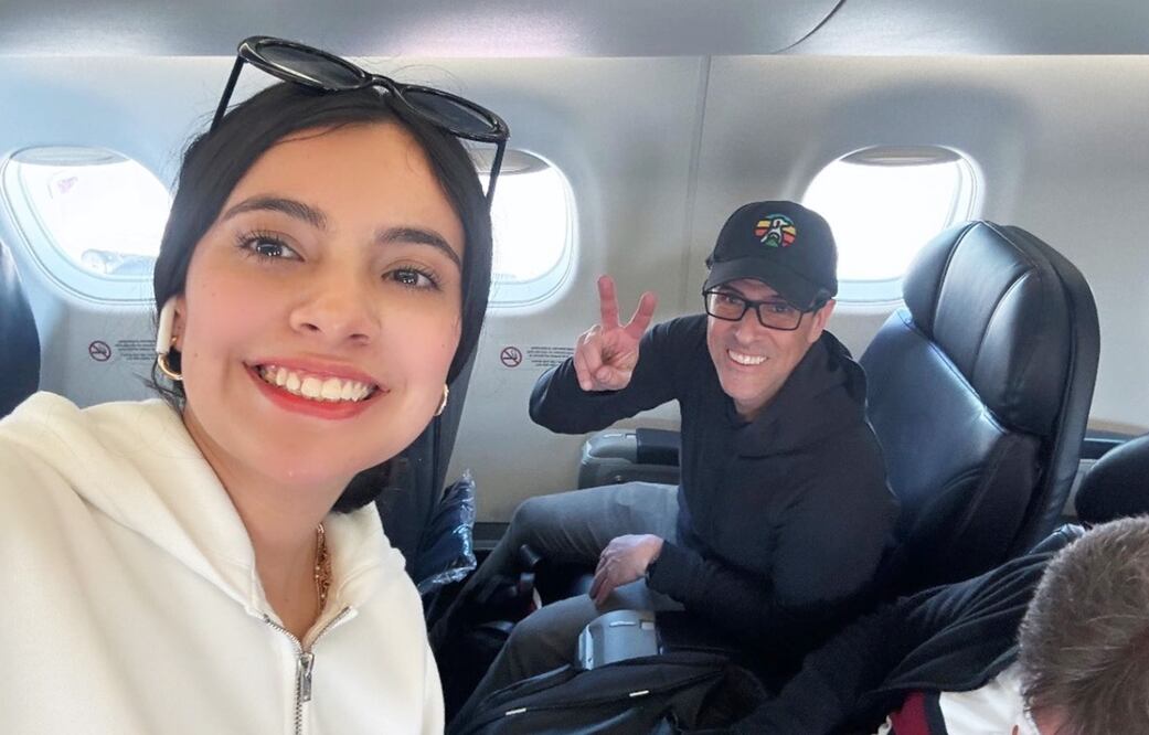 Joven influencer posa junto a Marco Antonio Regil.
Foto: Instagram