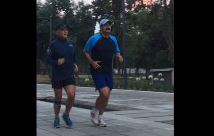 A pesar de la contingencia, Mancera y Corral corren en Chapultepec