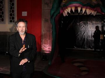 Tim Burton le echó el ojo a Tinieblas Jr. y Alushe