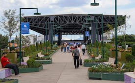 Nuevo acceso del Metro Chabacano al Jardín Flotante facilita la movilidad; usuarios aseguran que mejora el ingreso