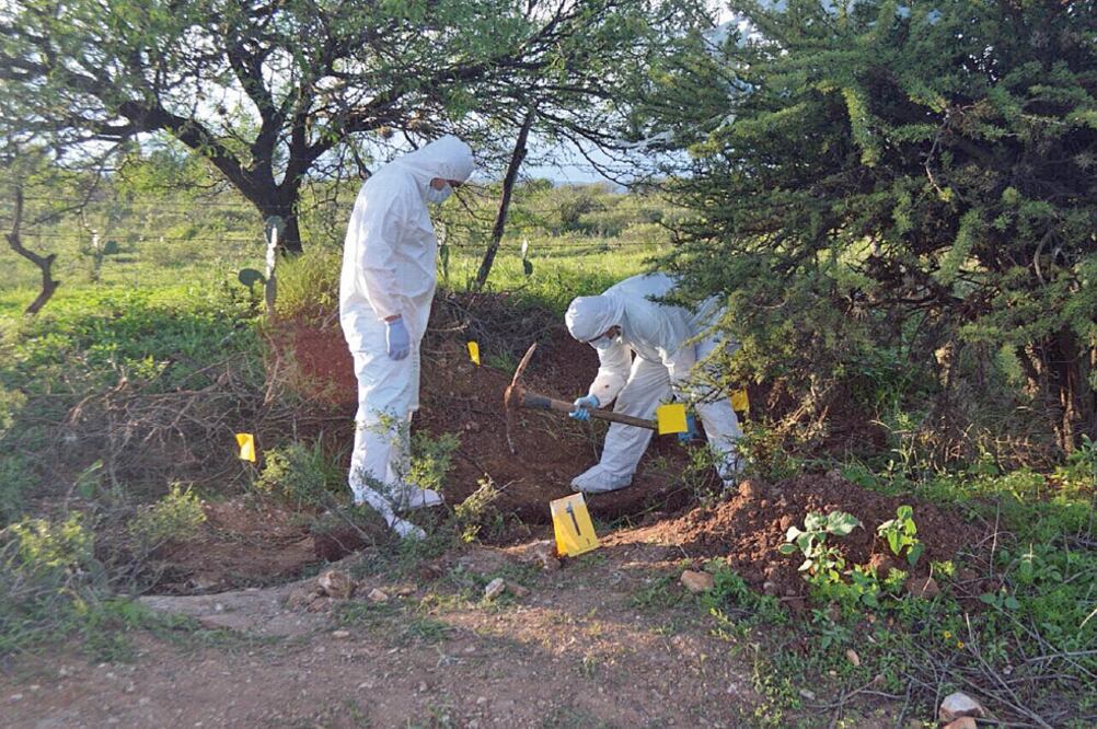 Autoridades encontraron una fosa clandestina en la comunidad La Zacatecana, en el municipio de Guadalupe. El hallazgo se dio tras la captura de los presuntos autores materiales del asesinato del empresario Antonio Frausto (ESPECIAL)