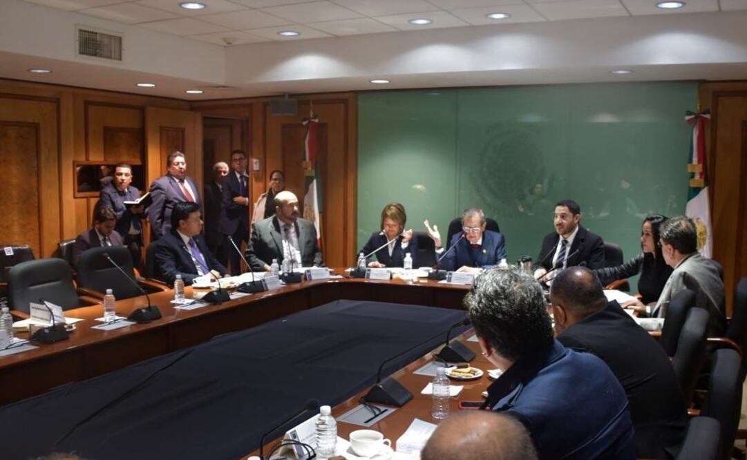 Integrantes de la comisión permanente del Congreso de la Unión. Foto: Especial