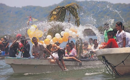 Procesión sobre el mar, una fiesta para la abundancia