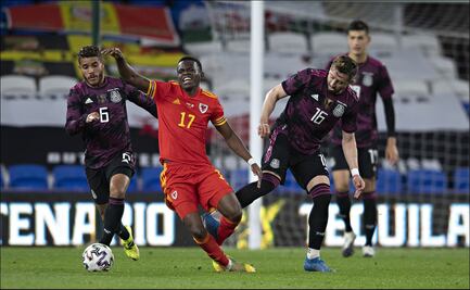 Denuncian racismo contra dos jugadores de Gales, tras juego con México